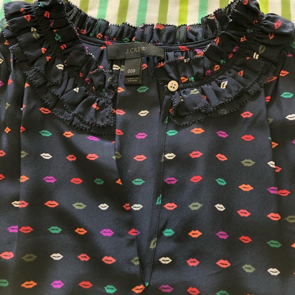 JCrew ruffle neck silk top in lips print 000 - Picture 4 of 5